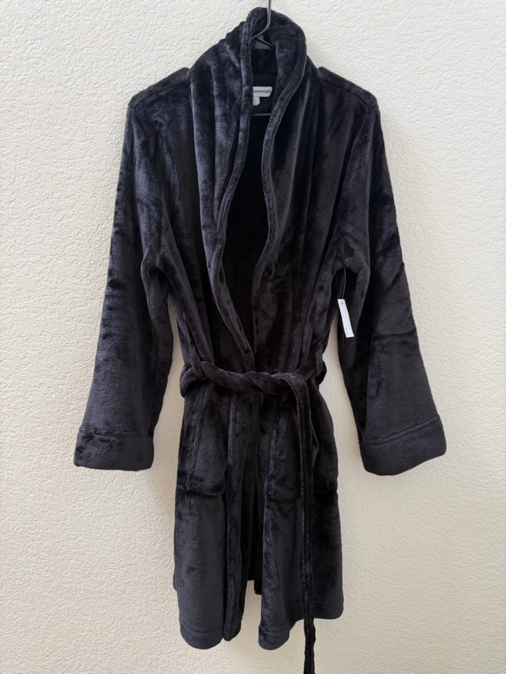 NWT Plush Black Bath Robe with Waist Tie